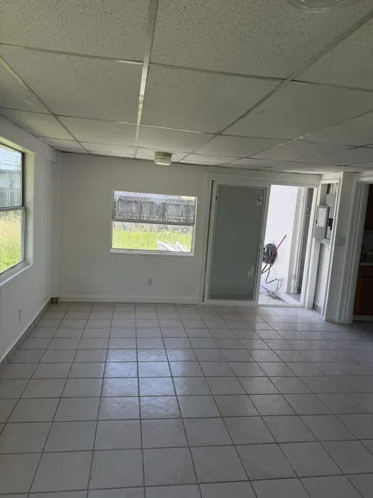 Flooring — Complete renovation — photo 15