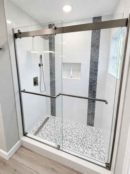 Bathroom renovation — photo 13