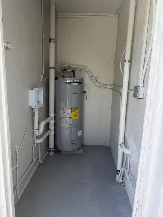 Complete renovation — photo 23